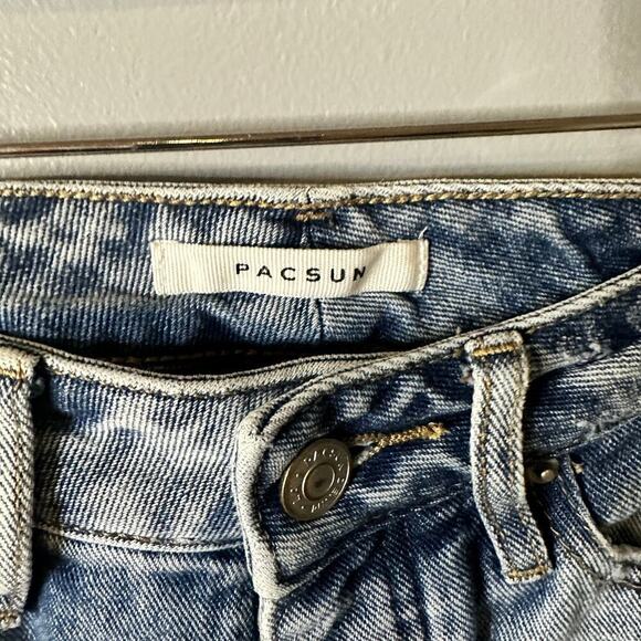 Pacsun Mom Jean Distressed light Wash Size 22 - Picture 4 of 5